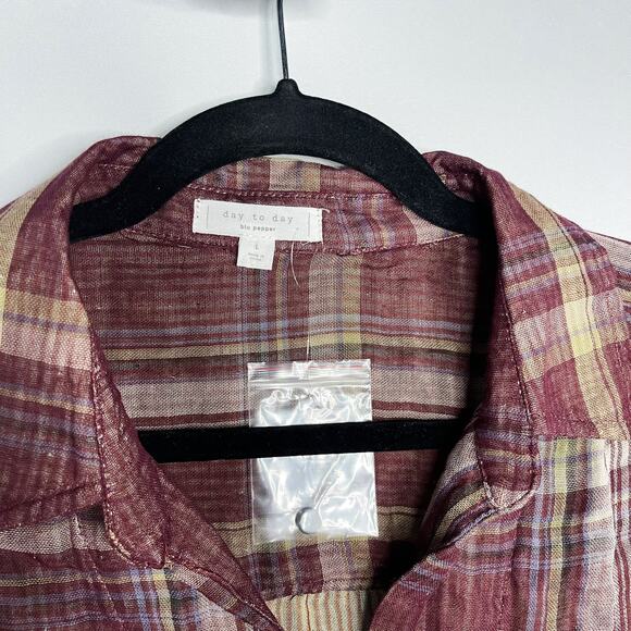 New Blu Pepper Day To Day Large L Red Plaid Split V Neck 3/4 Sleeve Blouse Top - Picture 8 of 11